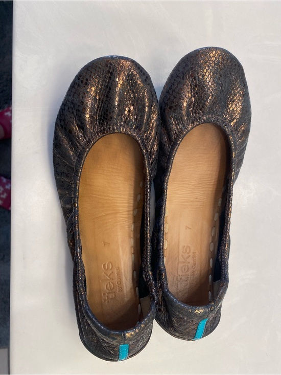 Tieks Shoes - Tieks Women's Metallic Textured Ballet Flats in Ember